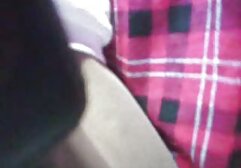 Caldo Bumblebee si masturba davanti alla telecamera sesso amatoriale video gratis